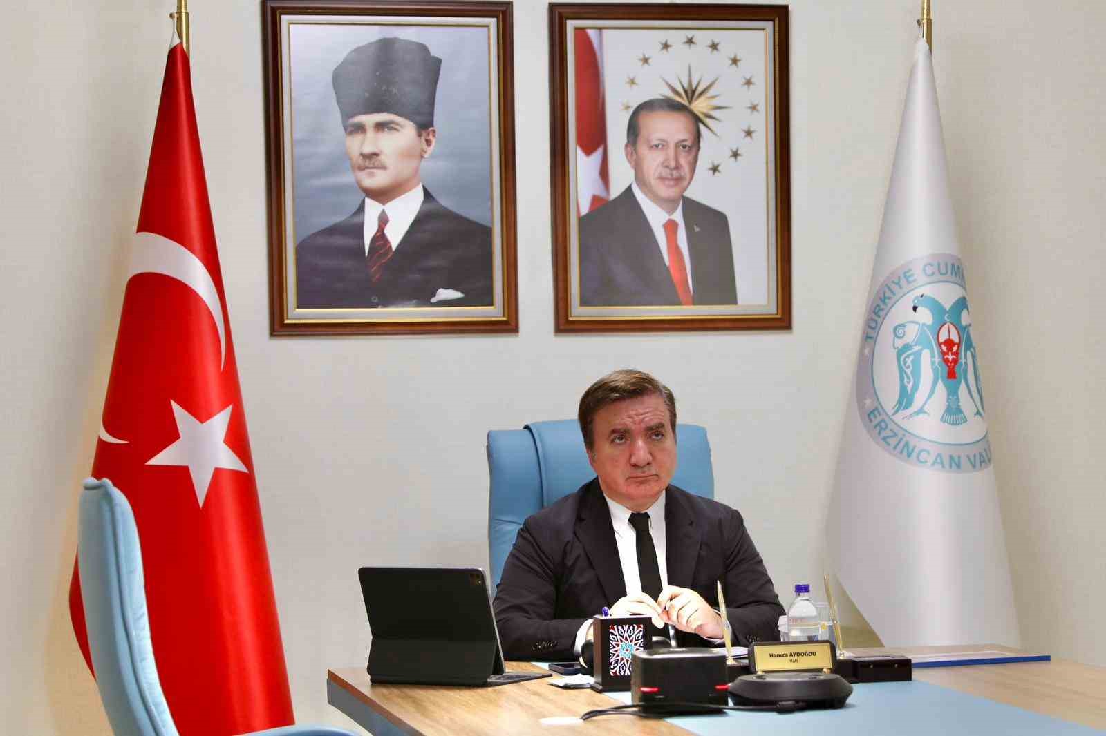 Vali Aydoğdu Bakan Yerlikaya başkanlığındaki toplantıya katıldı
