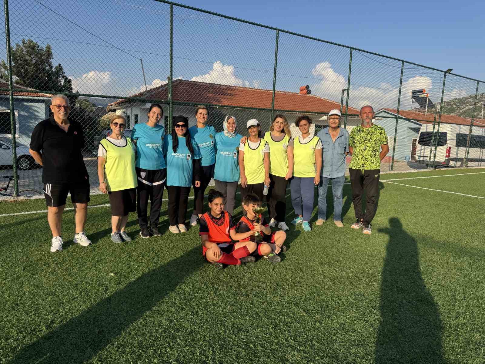 Dünyanın en iyi turizm köyü seçilen Ormana’da kadınlar futbolda buluştu