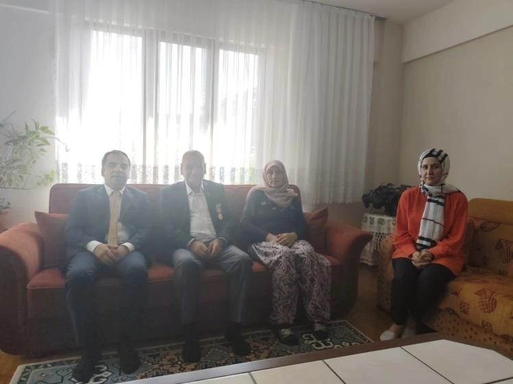 Yeni kaymakamdan ilk ziyaret gazilere
