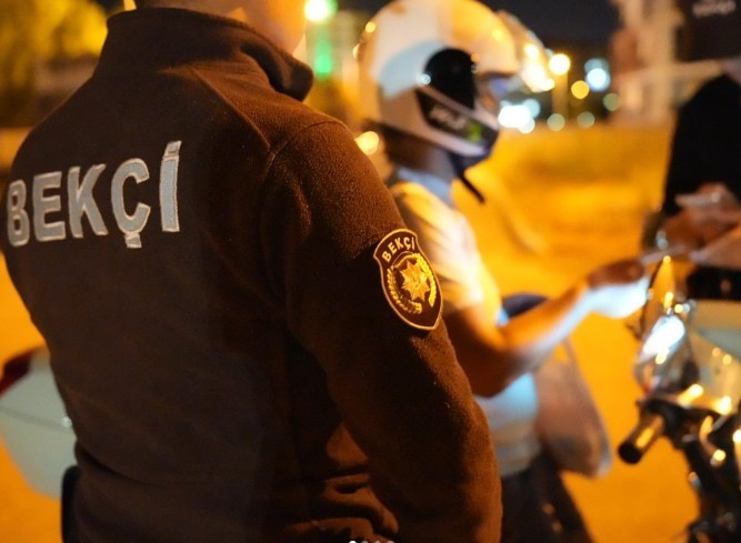 Isparta’da asayiş ve trafik uygulamasında 2 araca para cezası