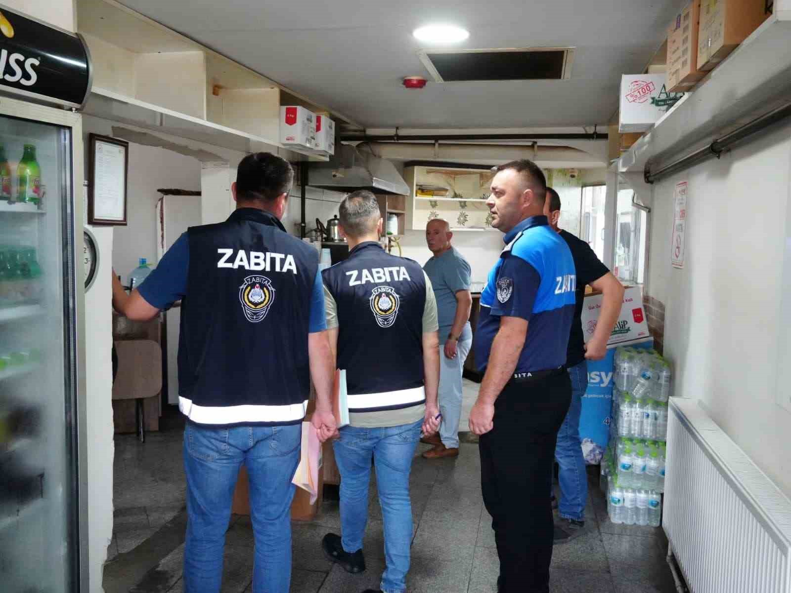 Zabıta ve il sağlıktan terminalde denetim
