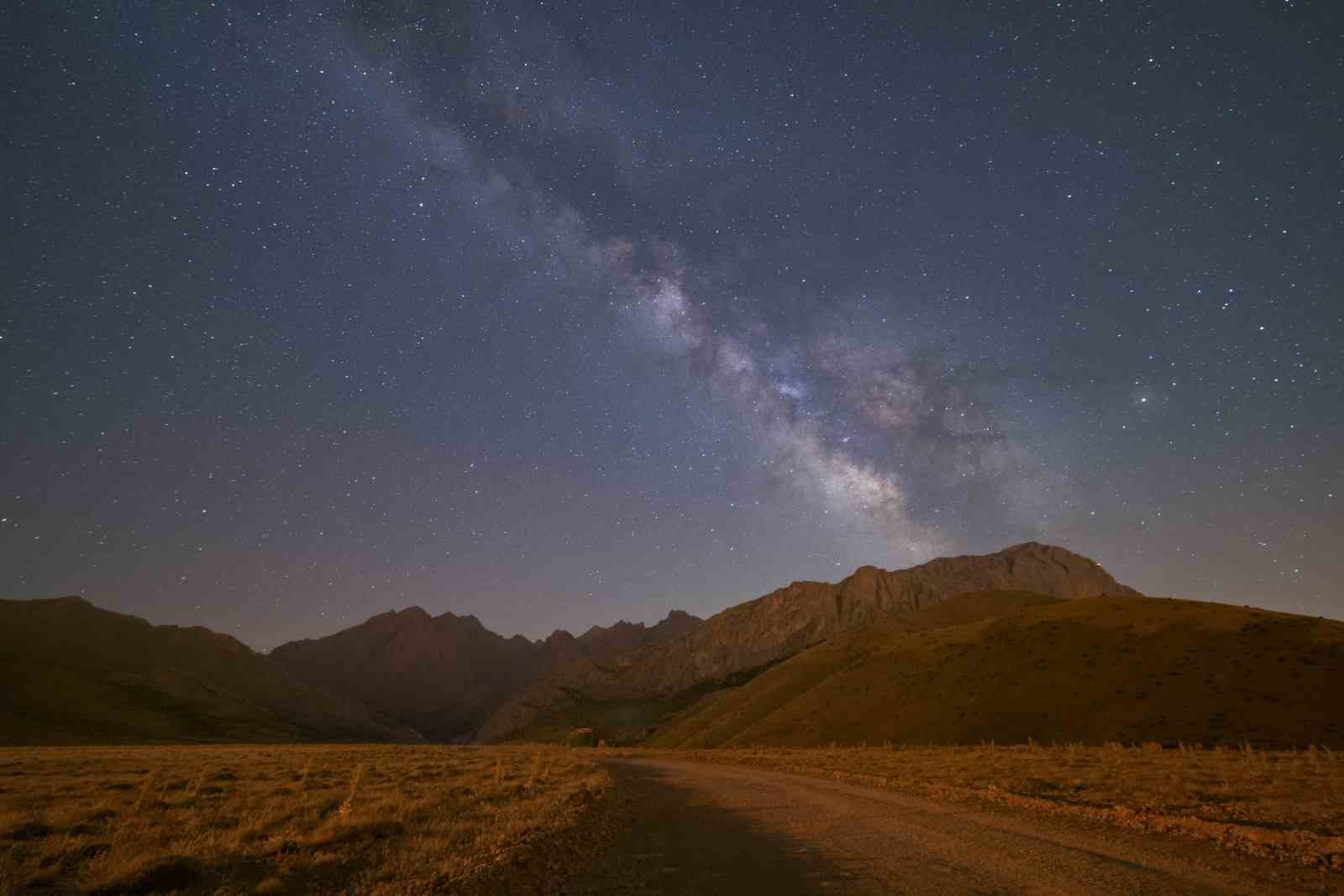 Ay’a fotoğrafı gönderilen Türk astrofotoğrafçı, Aladağlar’ı görüntüledi