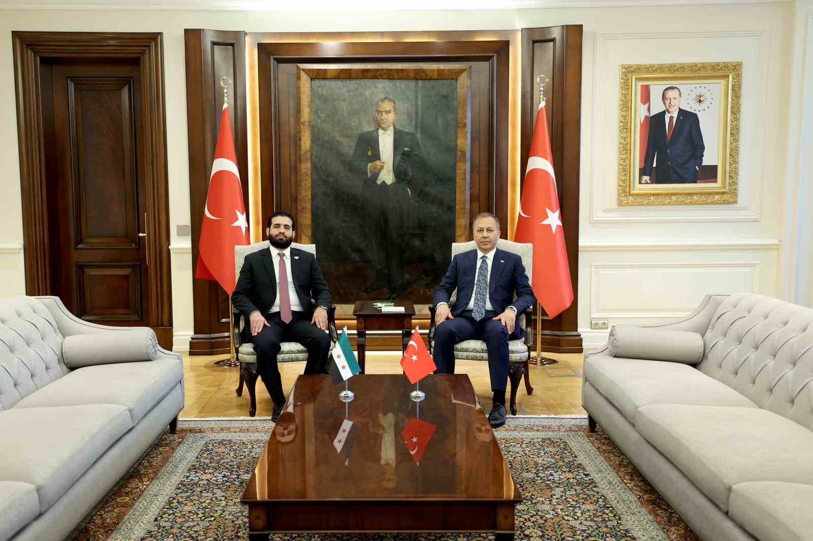 İ&ccedil;işleri Bakanı Yerlikaya, Suriyeli mevkidaşı Hattab ile g&ouml;r&uuml;şt&uuml;
