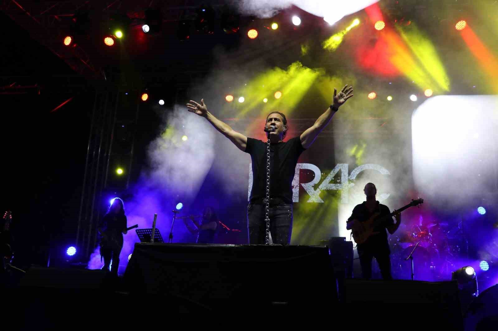 Hilaltepe Konserleri b&uuml;y&uuml;k ilgi g&ouml;rd&uuml;
