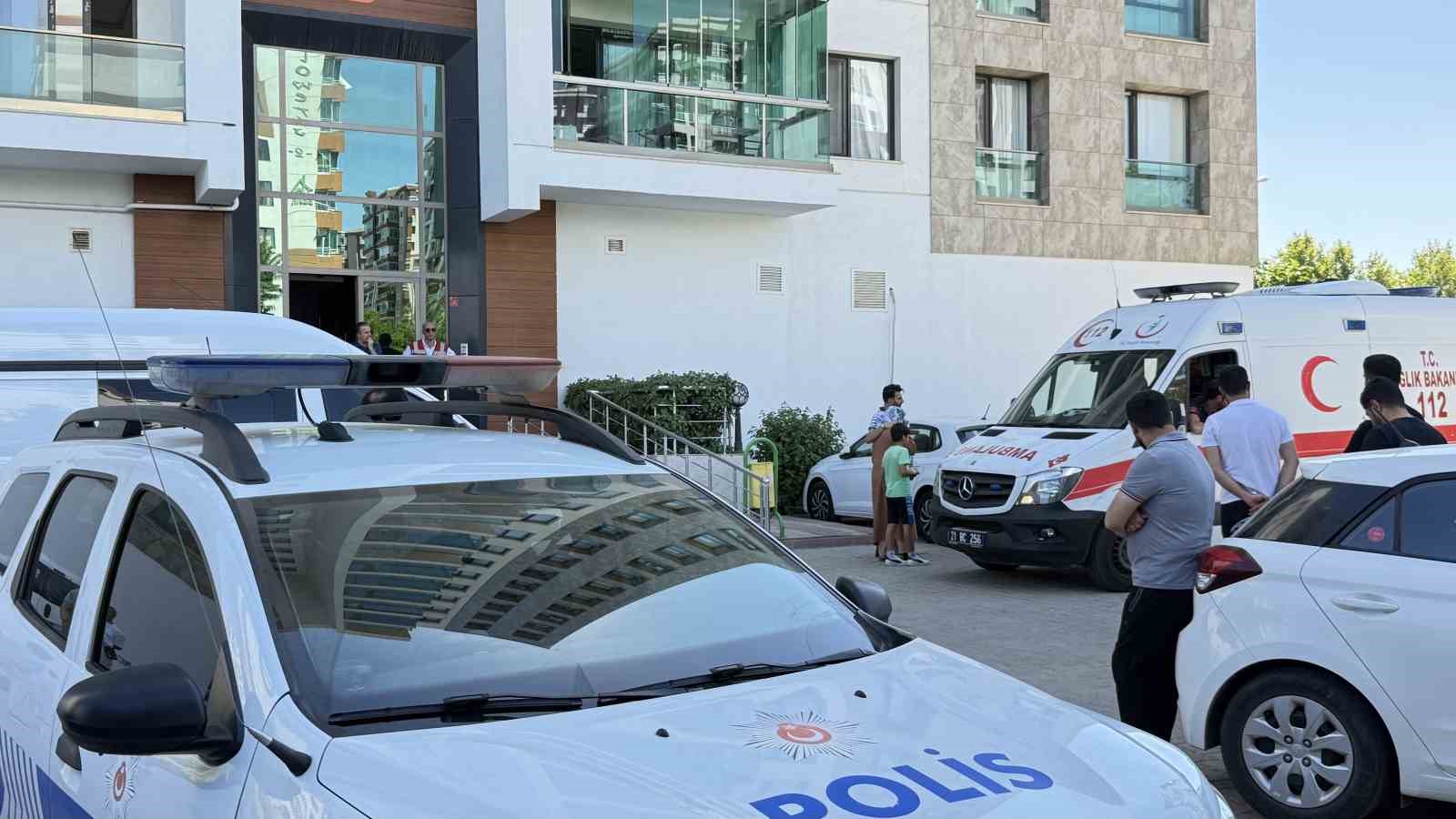 İki hafta önce işe başlayan bina görevlisi, elektrik akımına kapılarak hayatını kaybetti