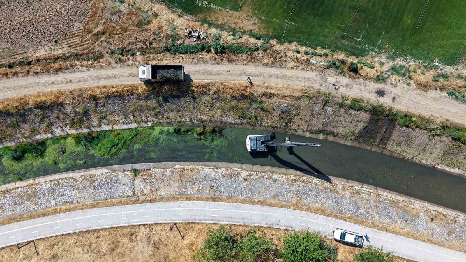 &Ccedil;ark Deresi ve &ccedil;evresi i&ccedil;in temizlik &ccedil;alışmaları devam ediyor
