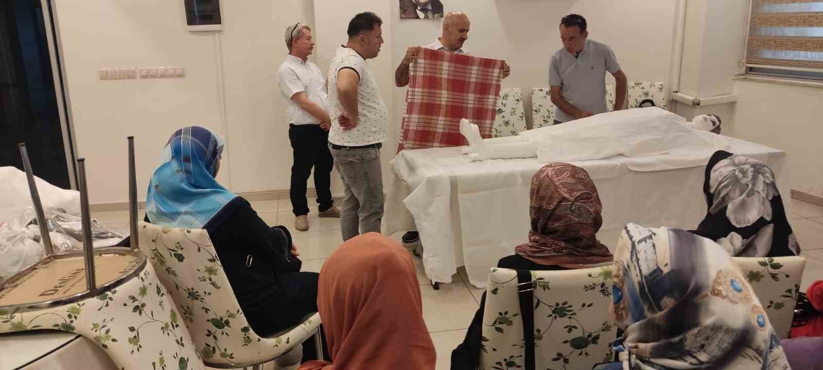 Denizli’nin yeni gassallarına uygulamalı eğitim verildi