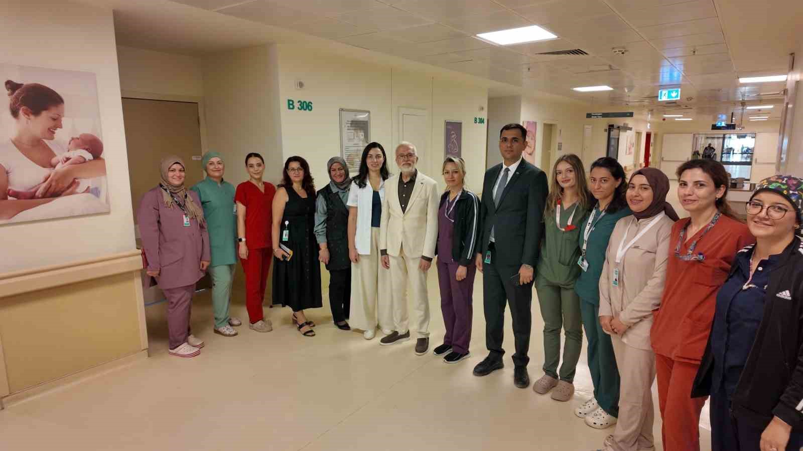 İl Sağlık M&uuml;d&uuml;r&uuml; Bildirici, Eskişehir Şehir Hastanesi&rsquo;ni ziyaret etti
