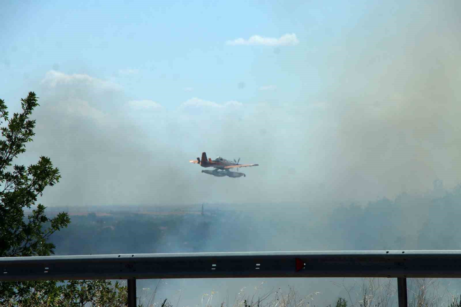 Kırklareli’nde anızlık alanda çıkan yangın ağaçlık alana sıçradı: Avrupa otoyolu ulaşıma kapandı
