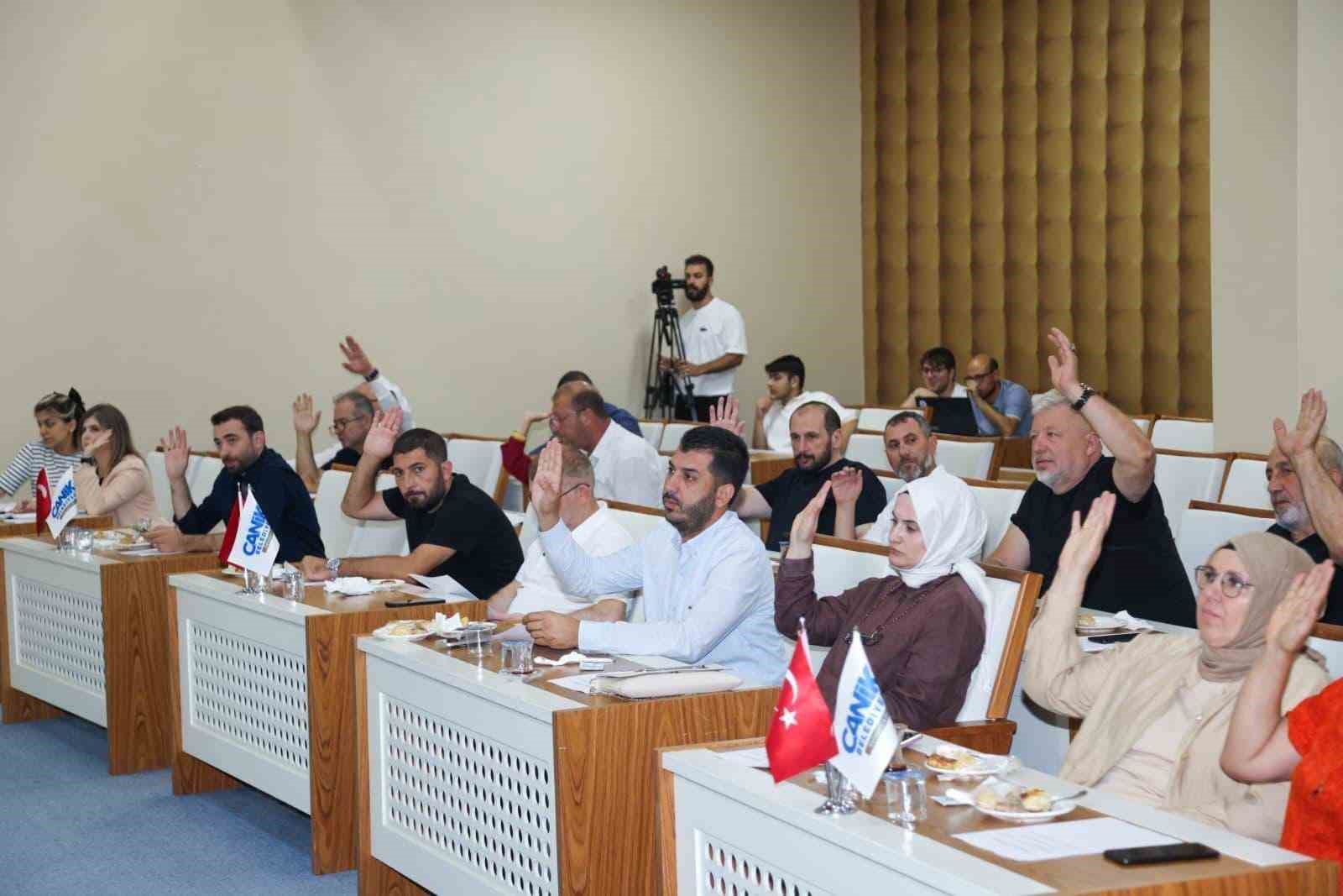 Canik&rsquo;ten &rsquo;2025 Aile Yılı&rsquo;na destek: Nikahlar &uuml;cretsiz
