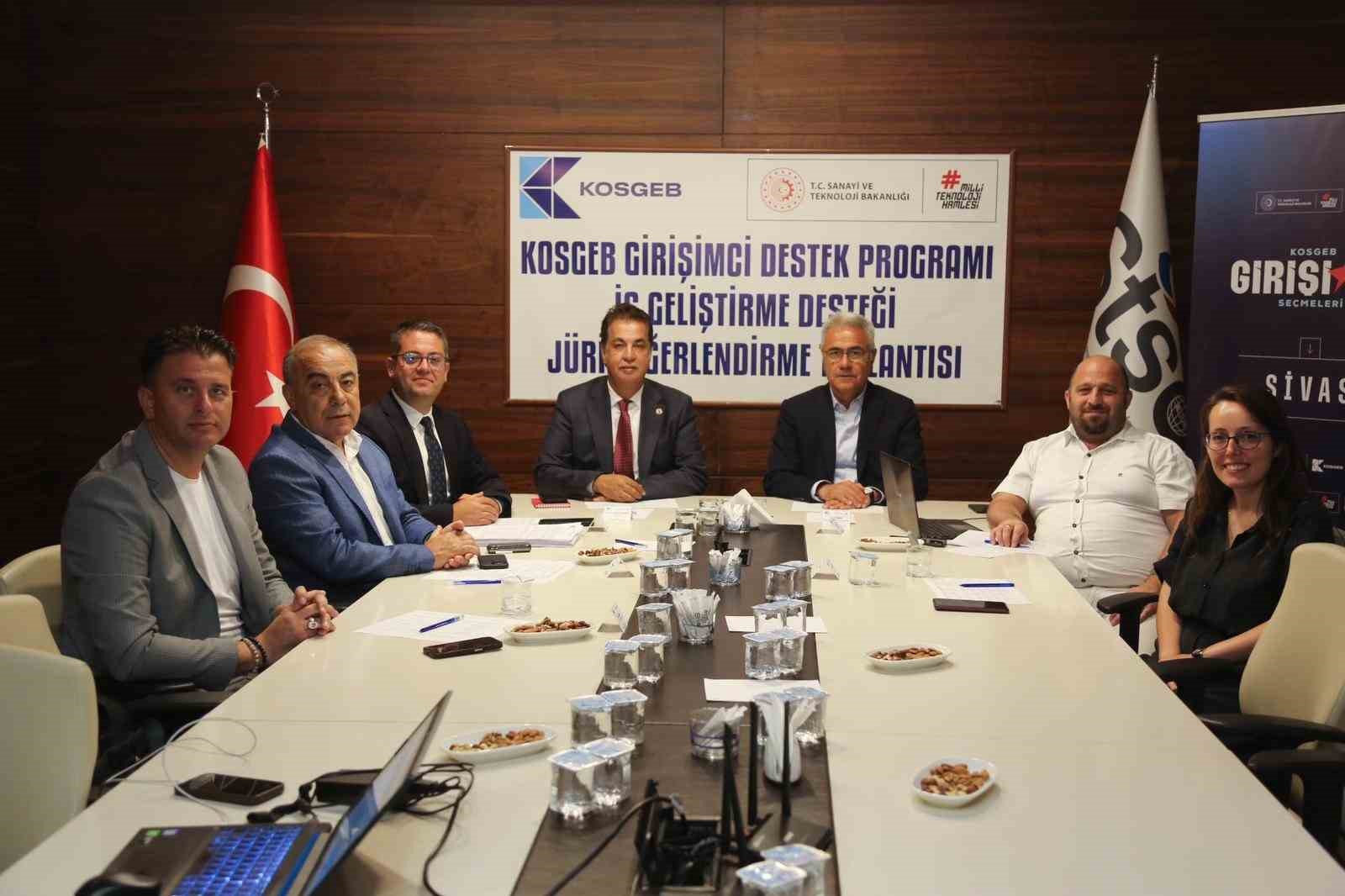 Projeler sunuldu, j&uuml;ri &uuml;yeleri değerlendirdi
