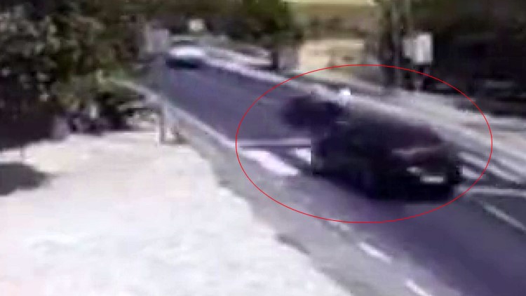 Diyarbakır’da sepetli motosiklet ile otomobil çarpıştı: 2 kişi yaralandı