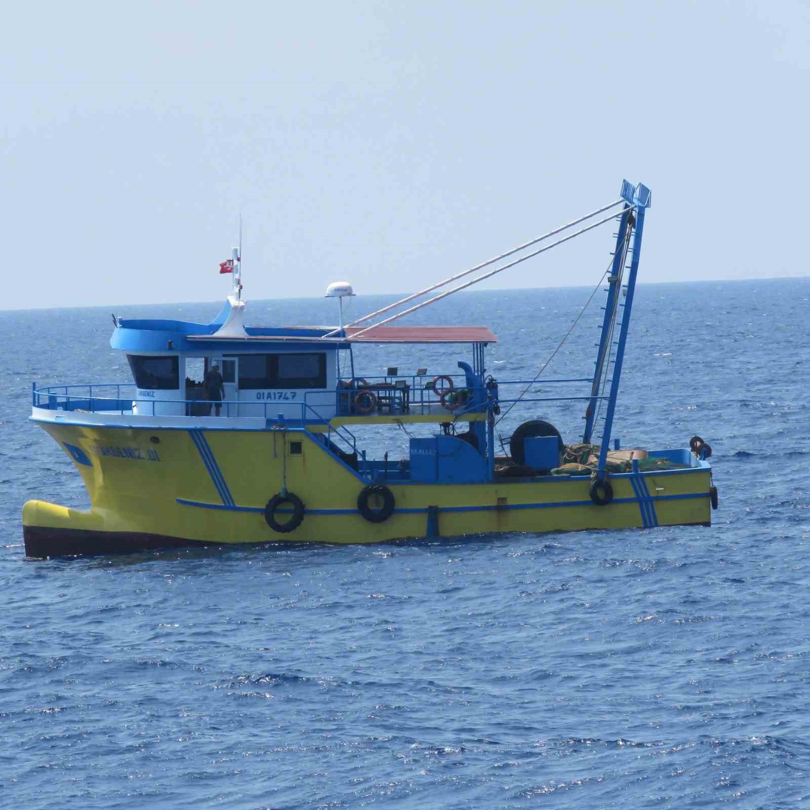 MSB: "TCG Bozcaada karakol gemisi, mavi vatanda G&ouml;kdeniz-01 isimli teknenin yardım &ccedil;ağrısına yetişti"
