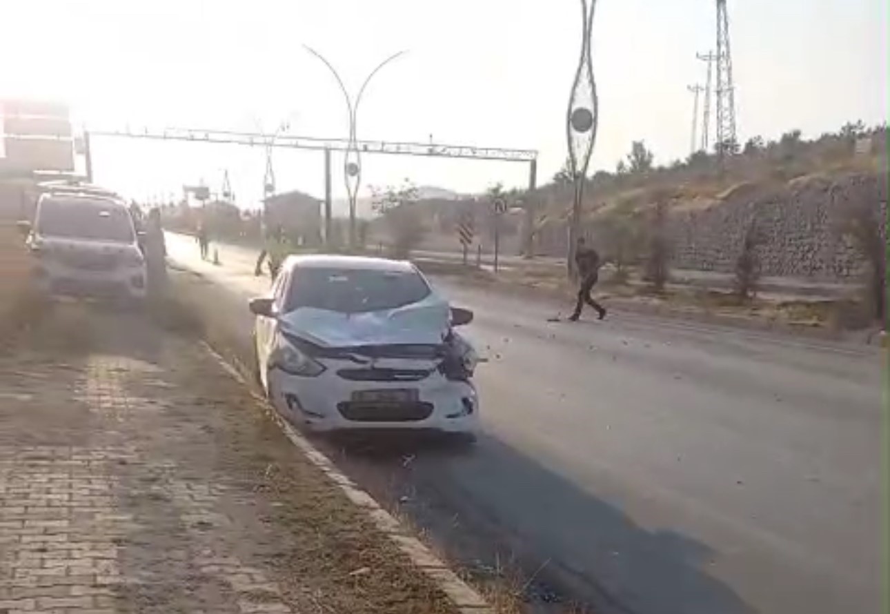 Hakkari’de trafik kazası: 2 yaralı