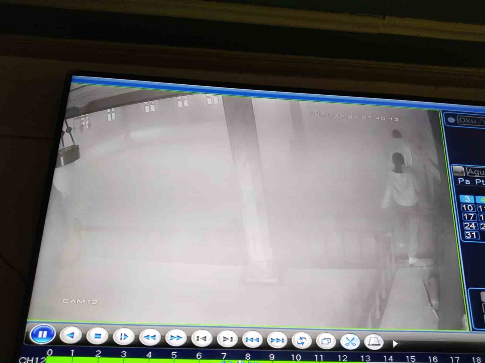 Kütahya’da şaka sınırını aşan gençler camiye zarar verdi