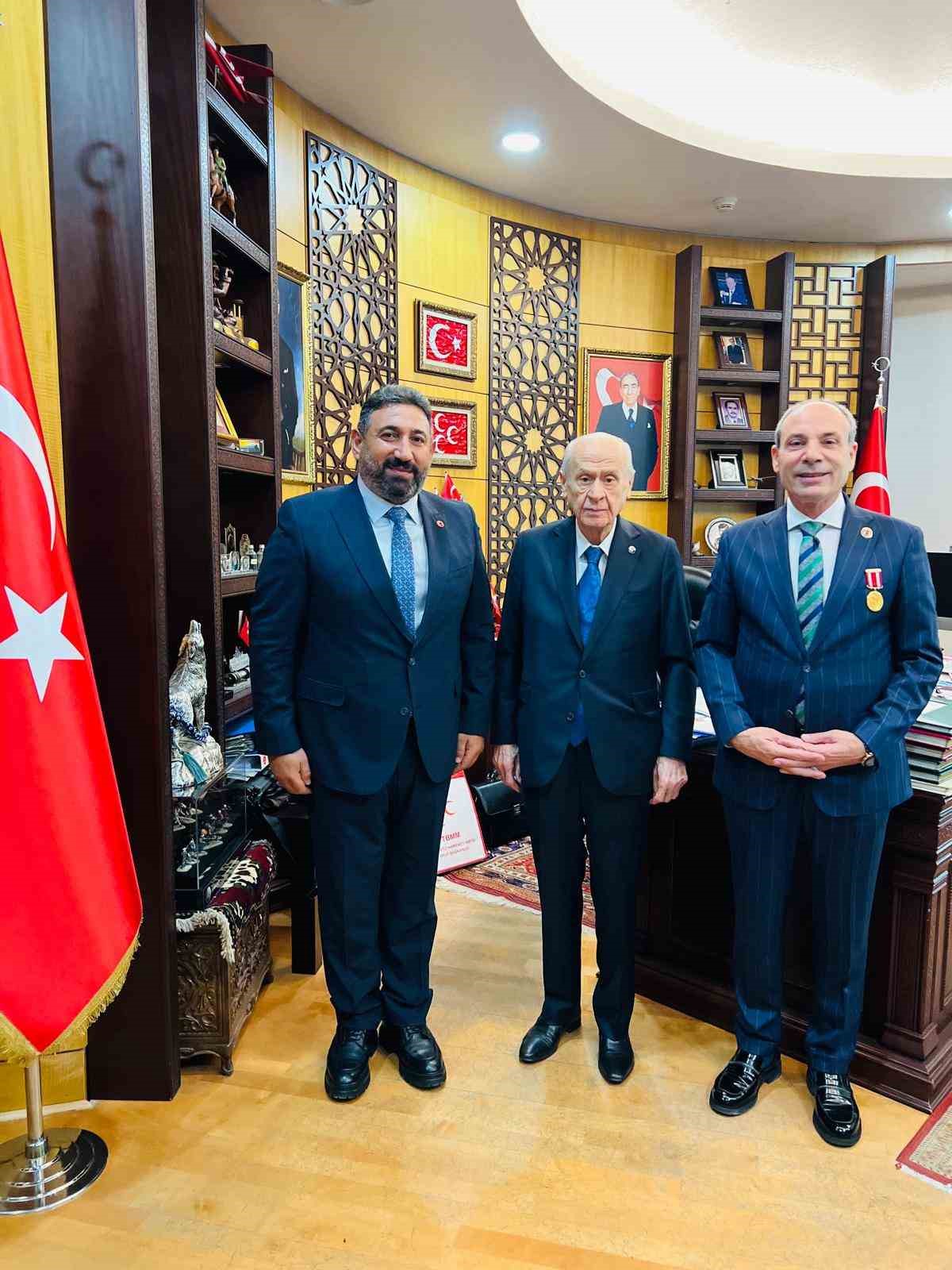 Şehit ve gazi yakınları Devlet Bahçeli ile görüştü