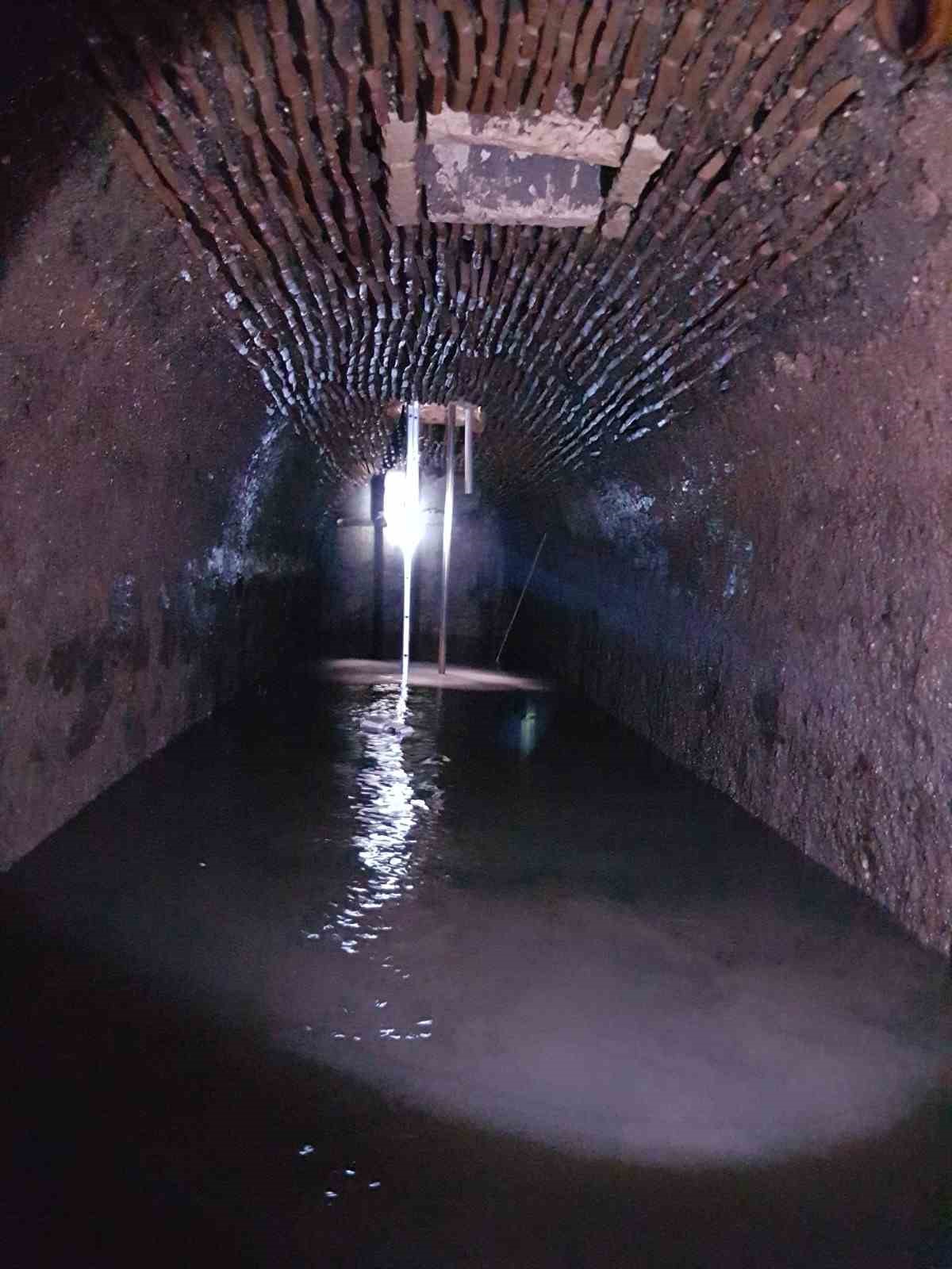 Diyarbakır Ulu Cami&rsquo;de Roma D&ouml;nemine ait aktif su sarnıcı g&ouml;r&uuml;nt&uuml;lendi
