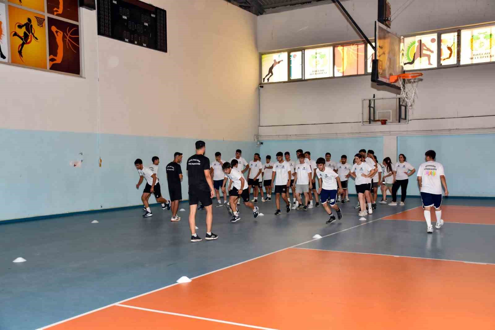 DBB, rencileri BESYO snavlarna cretsiz hazrlyor
