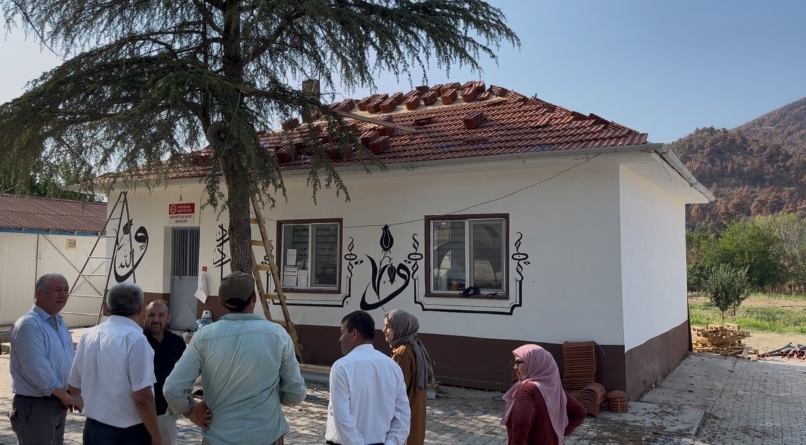 Kaymakam Kılı&ccedil;, yangın sonrası &ccedil;alışmaları yerinde inceledi
