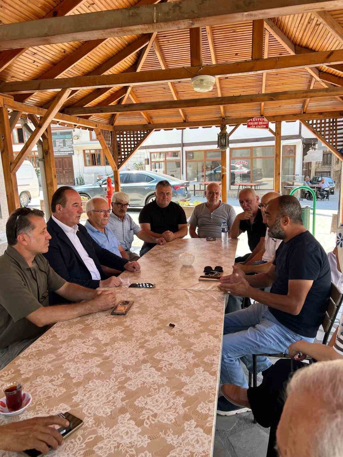 Milletvekili Akay, su sorunu yaşayan Yazık&ouml;y halkı ile bir araya geldi
