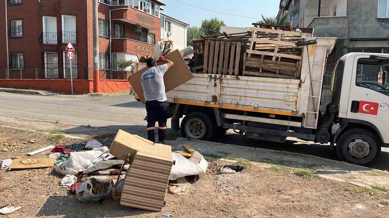 Körfez’de atıklar toplanarak geri dönüşüme kazandırılıyor
