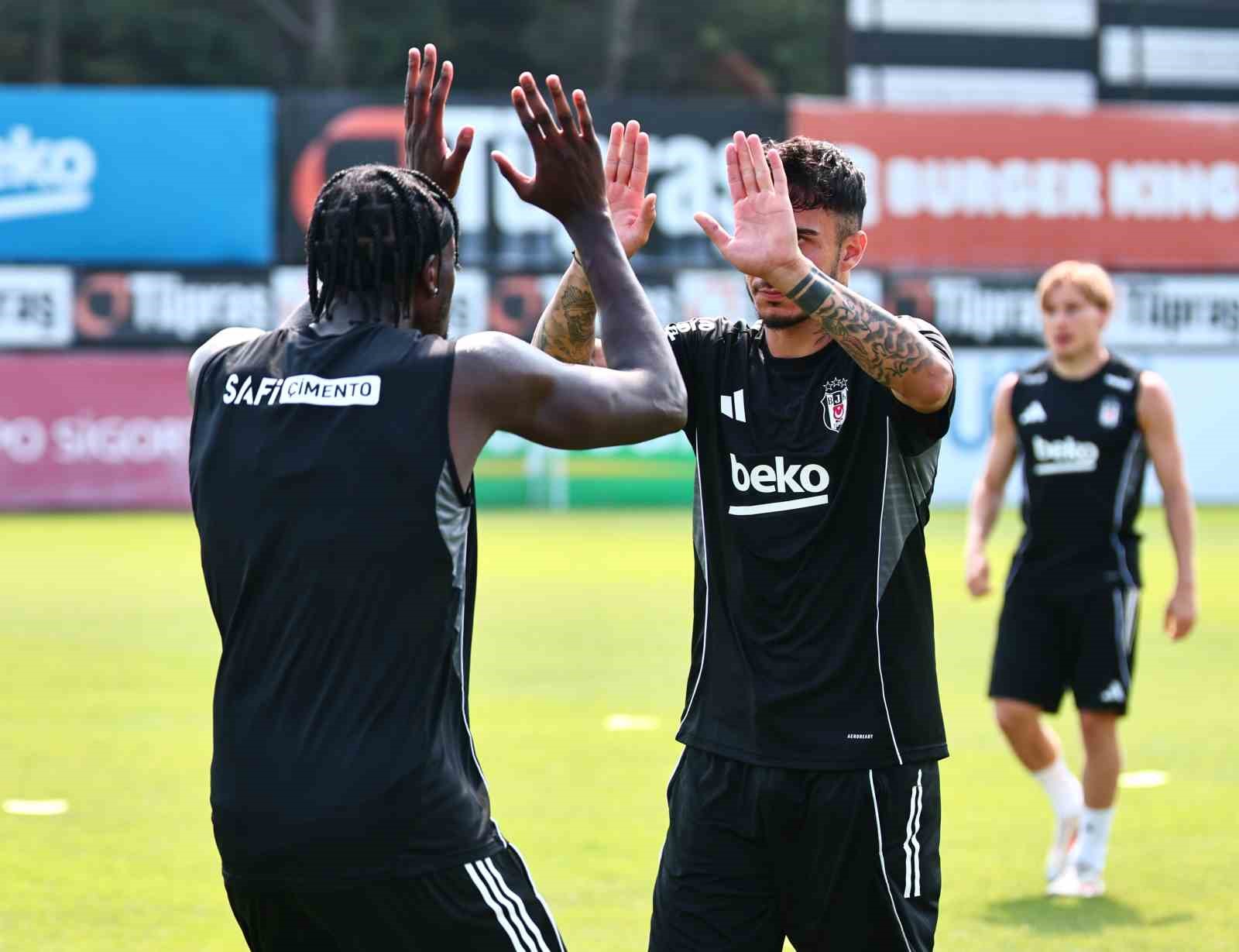 Beşiktaş, St. Patrick’s maçı hazırlıklarını sürdürdü