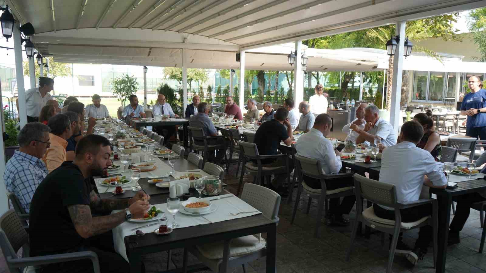 &rsquo;Fikir Sofrası Buluşmaları&rsquo; t&uuml;m hızıyla devam ediyor
