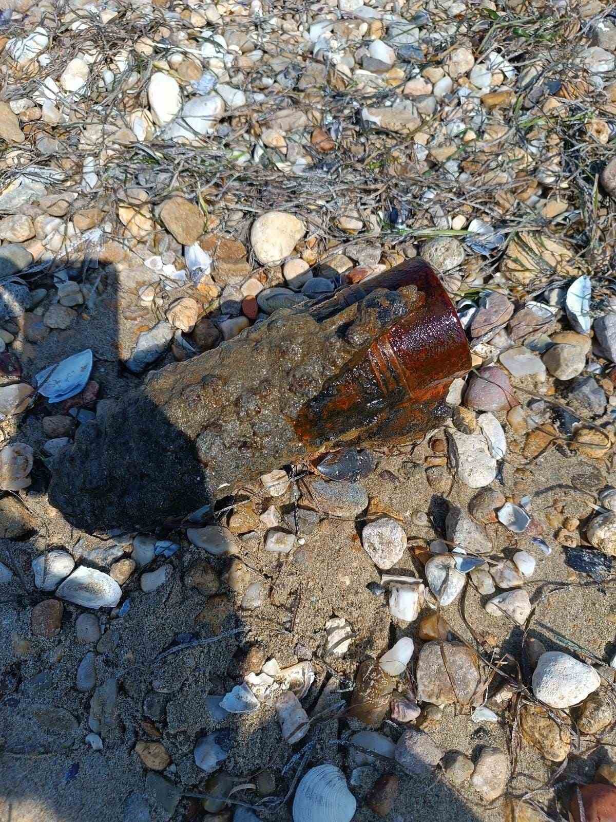 &Ccedil;anakkale&rsquo;de sahilde patlamamış top mermisi bulundu
