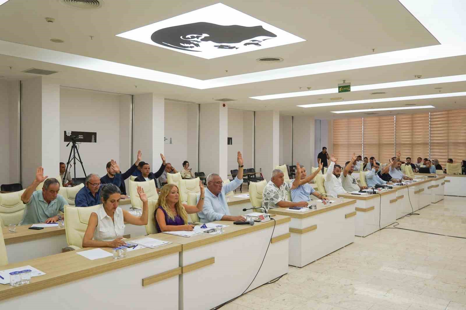 Bilecik Belediye Meclisi&rsquo;nde bor&ccedil; ve personel g&uuml;ndemi
