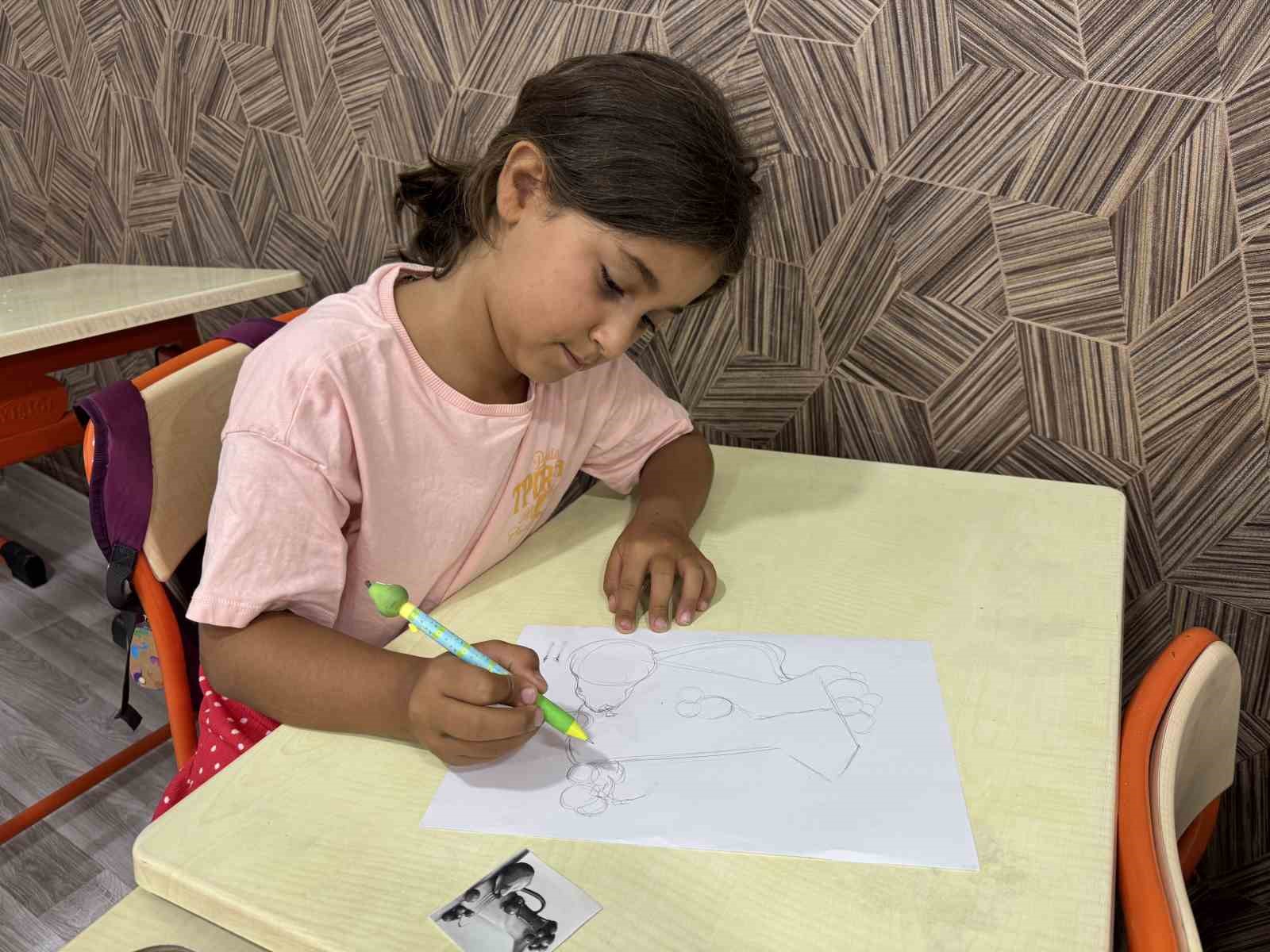 Solarkent K&uuml;lt&uuml;r ve Sanat Merkezi hizmete hız kesmeden devam ediyor
