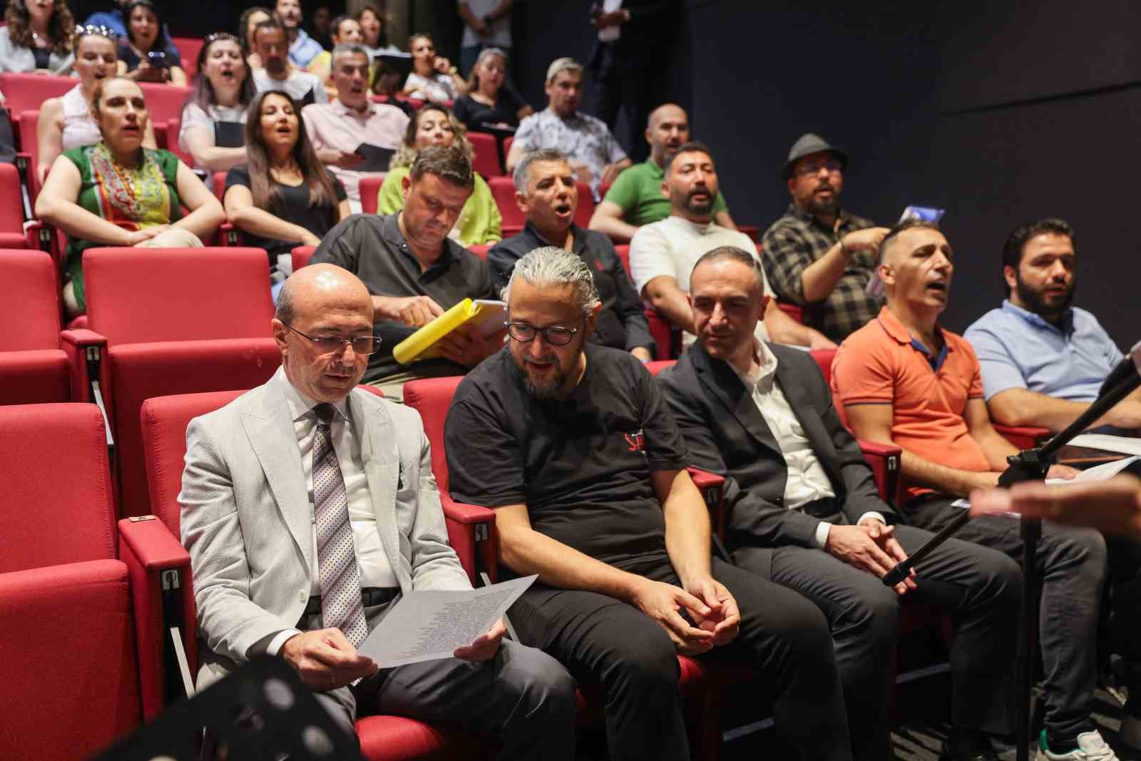 Başkan Pekyatırmacı provalara katıldı