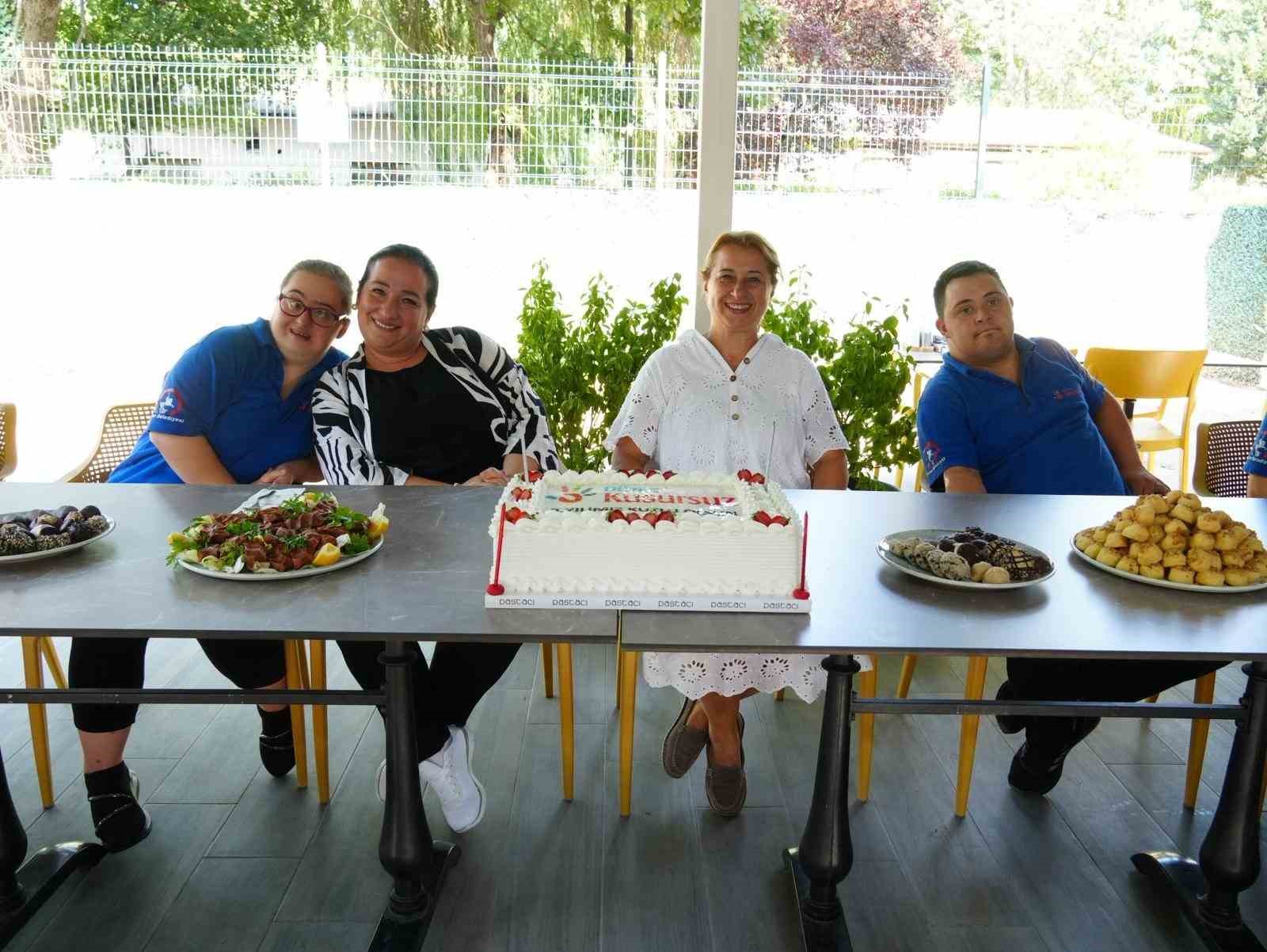 D&uuml;zce Belediyesince faaliyete ge&ccedil;en Kusursuz Kafe 9 yaşında
