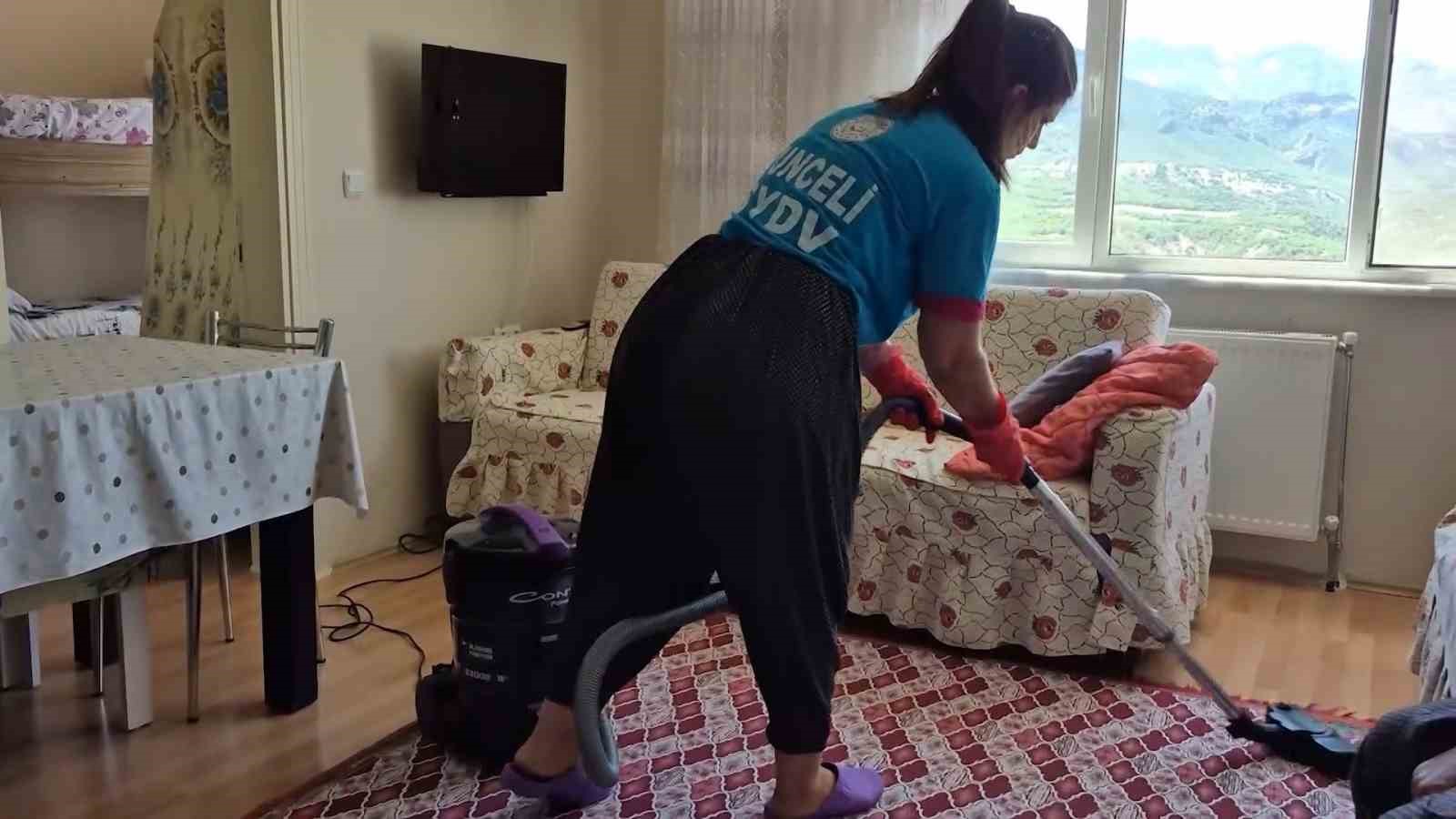 Tunceli&rsquo;de Vefa Ekipleri 80 haneyi temizliyor
