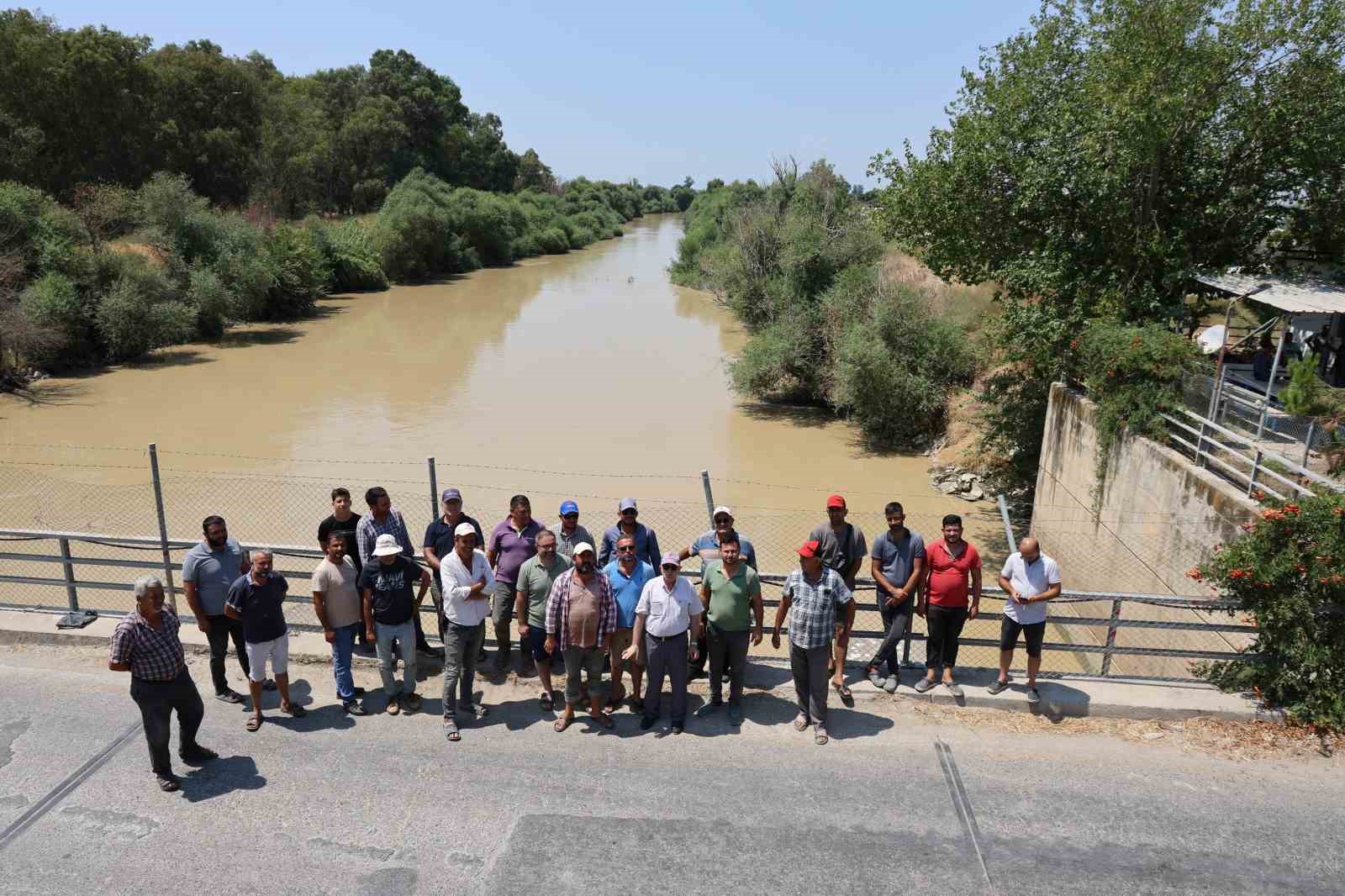 Aydın’da çiftçilerin su eylemi