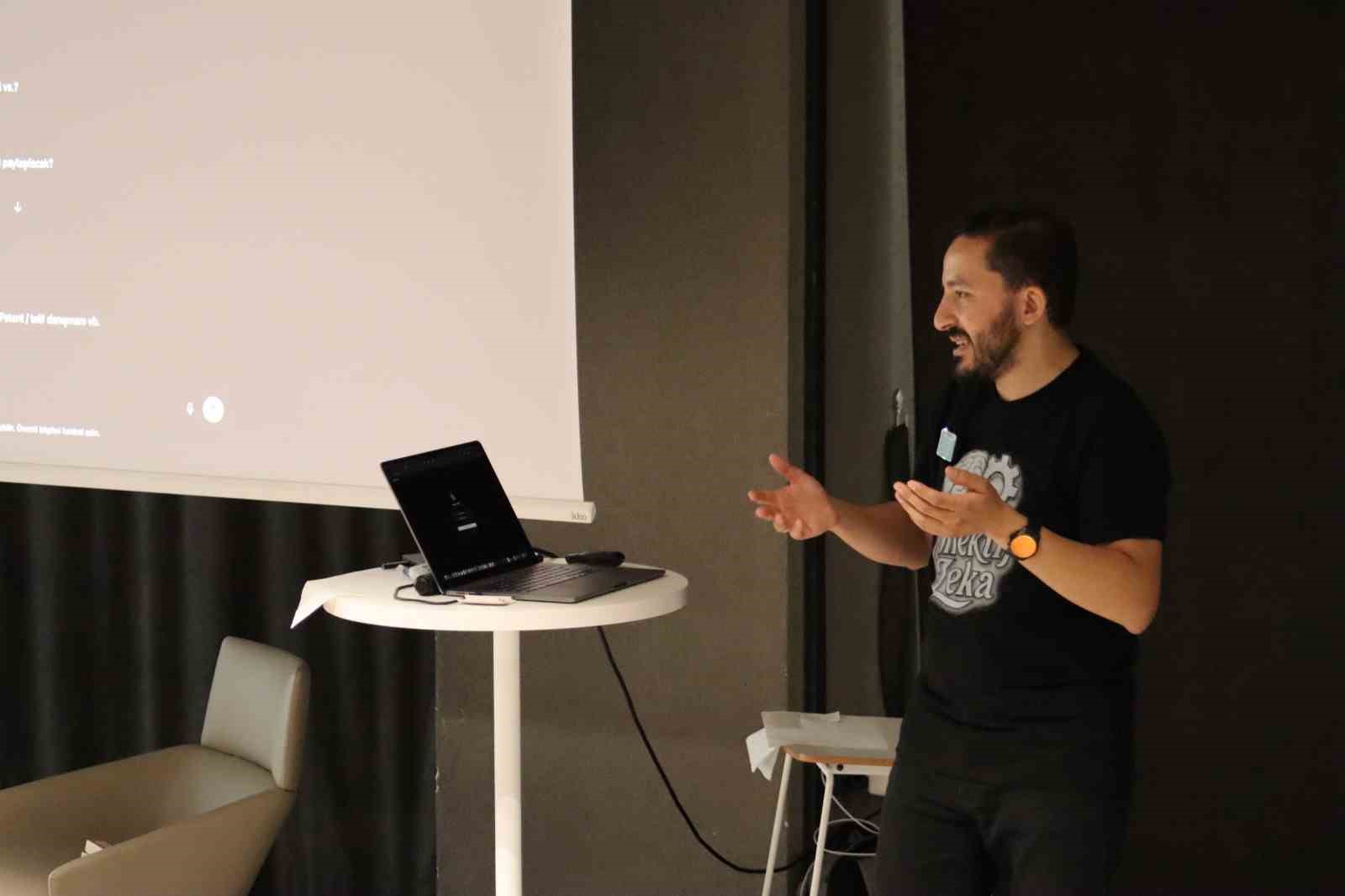 Ankara’da yapay zeka ve kolektif akıl masaya yatırıldı