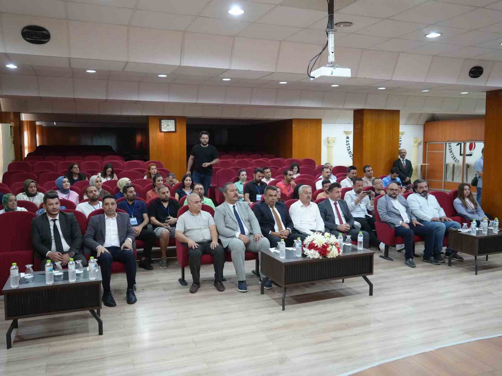 20 farklı ilden Kastamonu’ya gelen Türkçe öğretmenlerine yapay zeka eğitimi verilecek