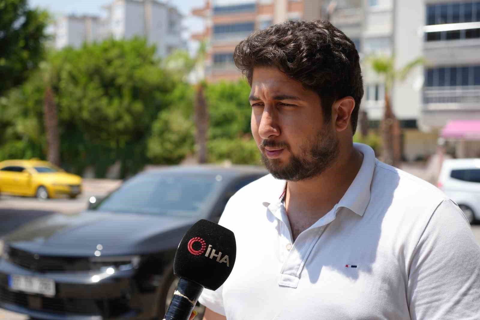 Aldıkları sıfır otomobile binmeye korktular yapay zekayla seslerini duyurmaya çalıştılar