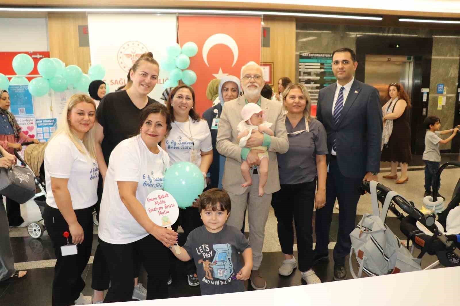 Hekimler ve birim &ccedil;alışanlarına teşekk&uuml;r belgesi
