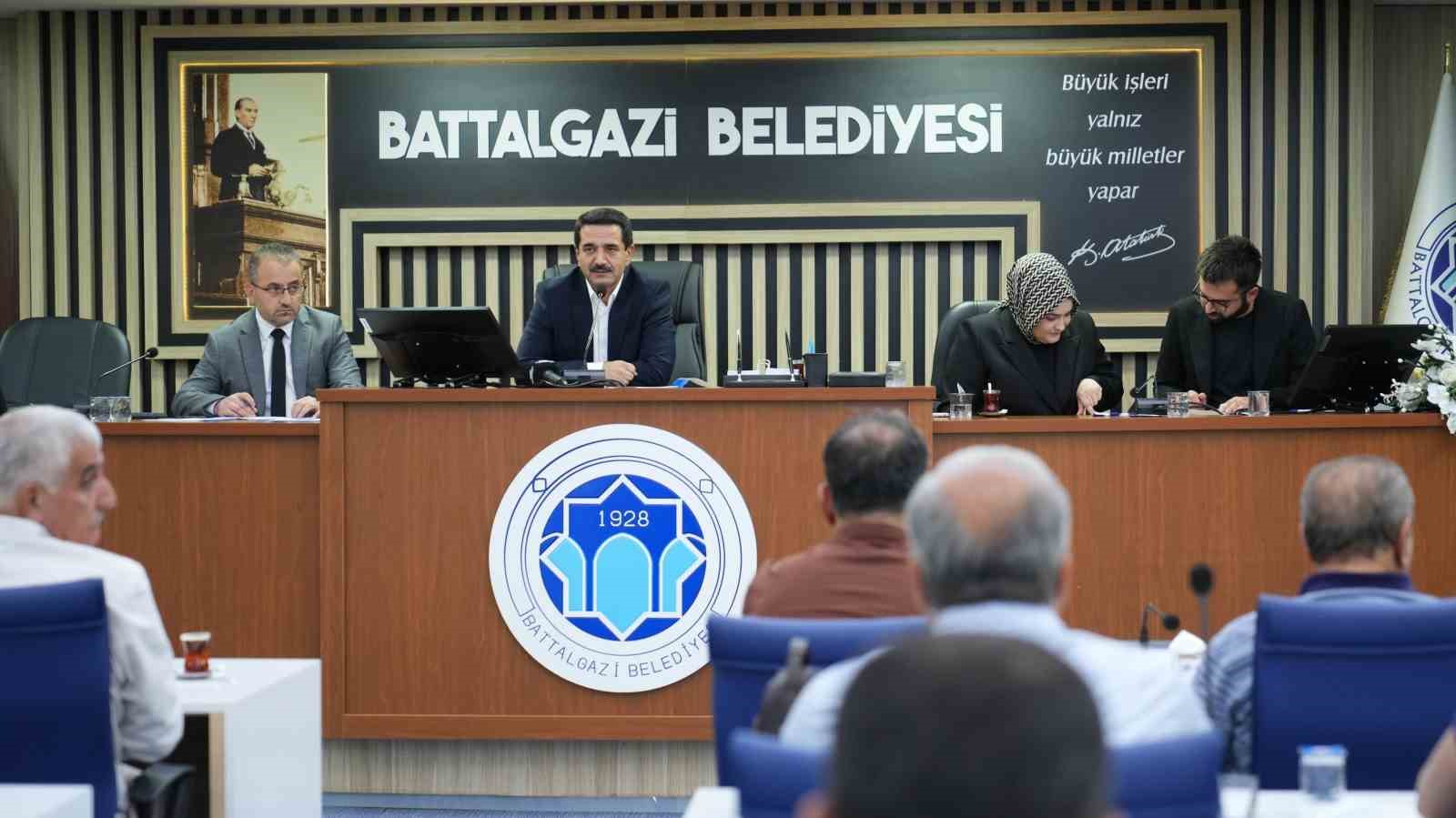 Battalgazi Belediye Meclisi ağustos ayı ilk oturumu ger&ccedil;ekleştirildi
