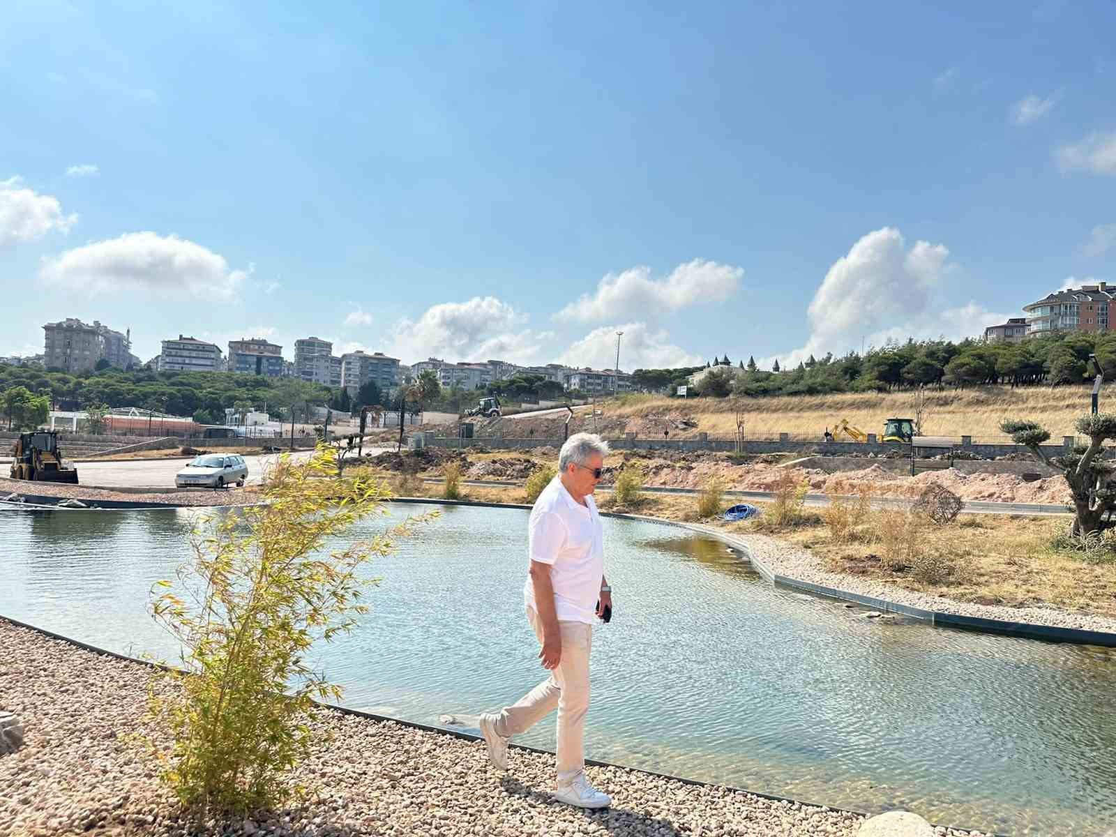 Malta Parkı ve &ccedil;evresinde asfaltlama ile d&uuml;zenleme &ccedil;alışmaları s&uuml;r&uuml;yor
