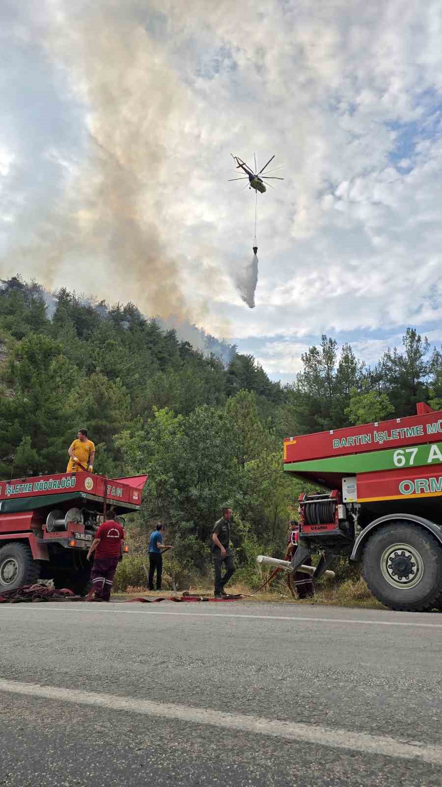 Karab&uuml;k&rsquo;te orman yangını &ccedil;ıktı
