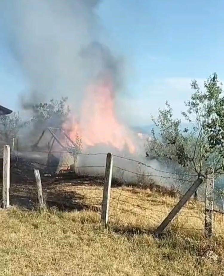 Bartın’da samanlık yangını