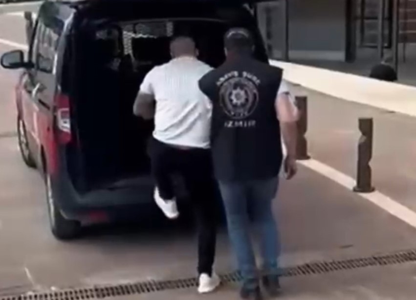 Firari cinayet zanlısı İzmir’de yakalandı