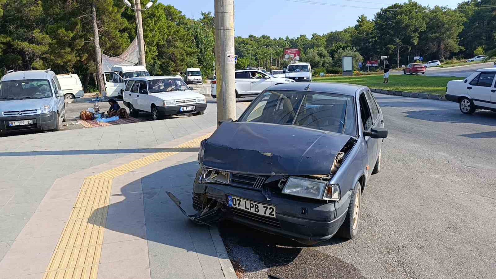 Manavgat’ta zincirleme kaza: 2 yaralı
