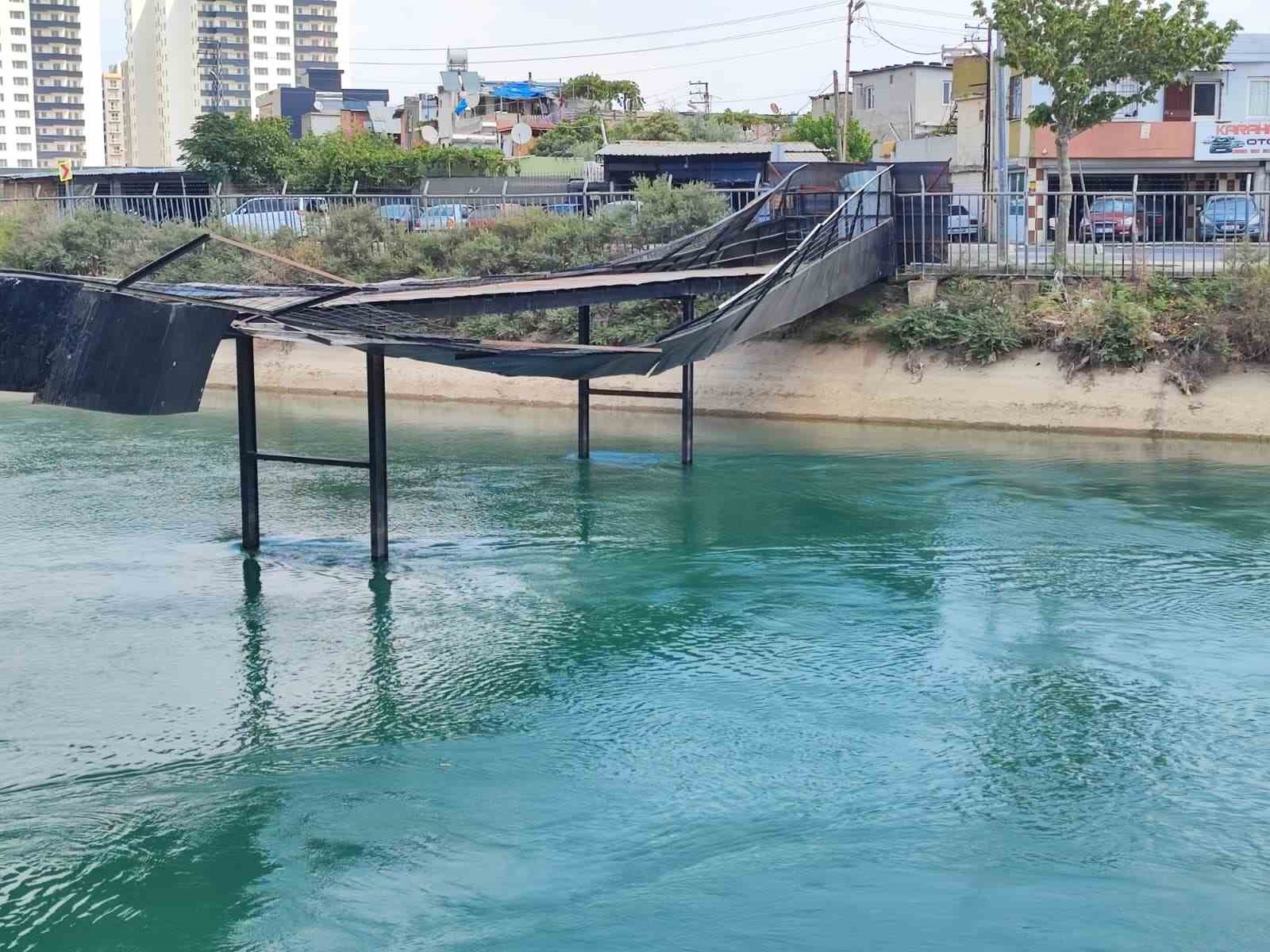Zarar gören köprü onarılmak yerine kapatıldı