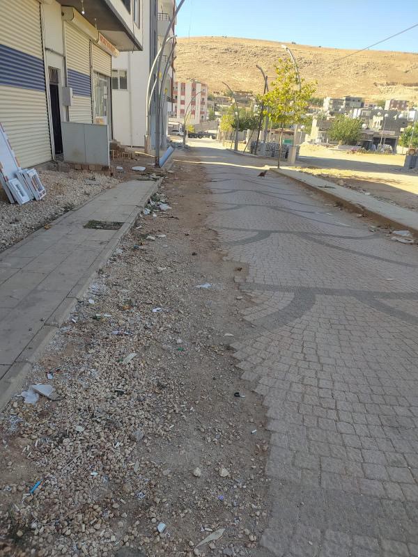 Mazıdağı&rsquo;nda halı desenli yol ve bozuk yol dikkat &ccedil;ekiyor
