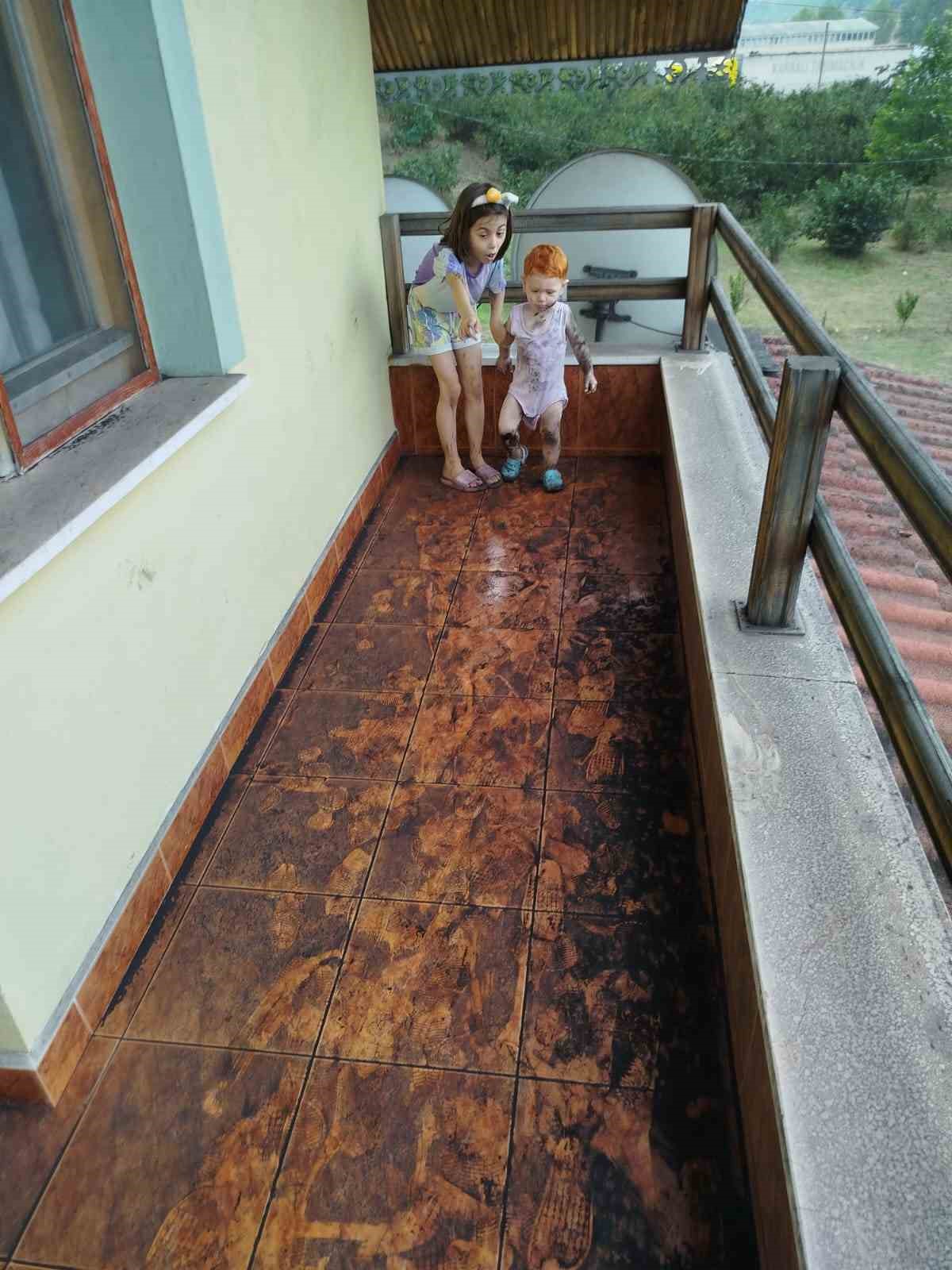 K&ouml;m&uuml;r tozu hayatlarını kararttı
