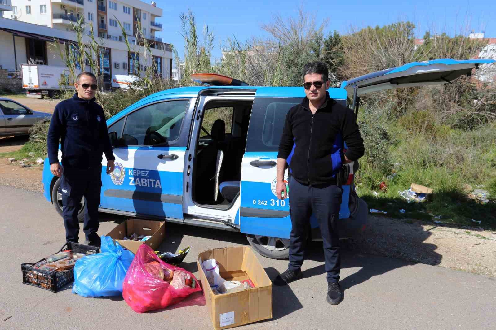 Kepez&rsquo;de 83 seyyar satıcıya 104 bin 27 TL para cezası
