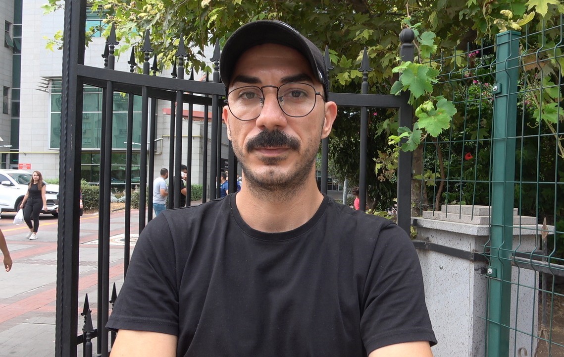 Mersin’de girişi ücretli hale getirilen halk plajında gerginlik