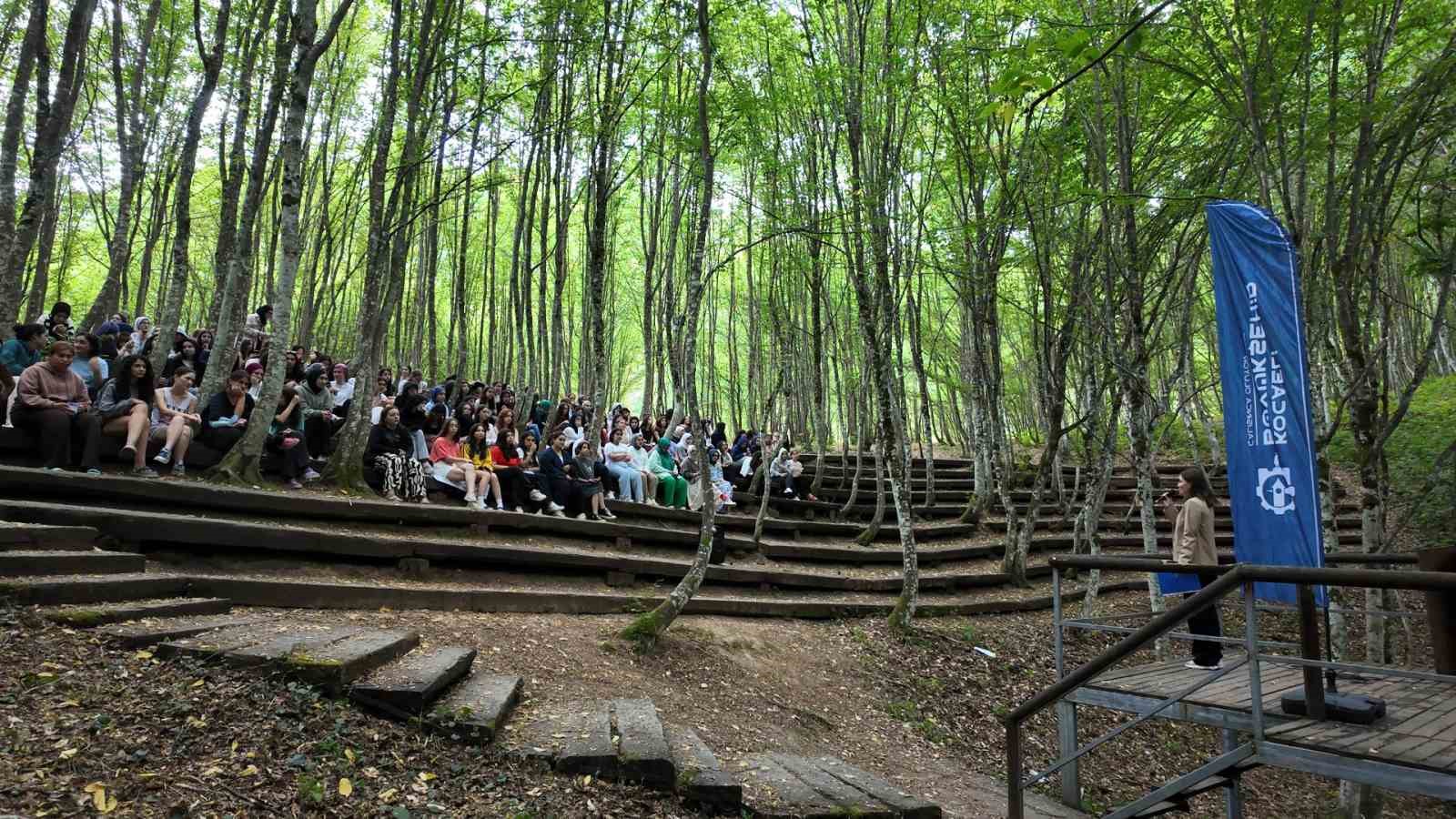 Çocuklardan erken yaşta yüksek beklenti kaygıya yol açıyor